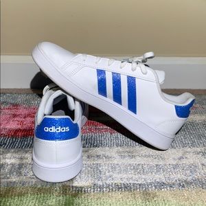 Adidas Grand Court Cloud white/sparkly blue